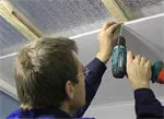 Как сделать потолок из панелей ПВХ: тонкости монтажа