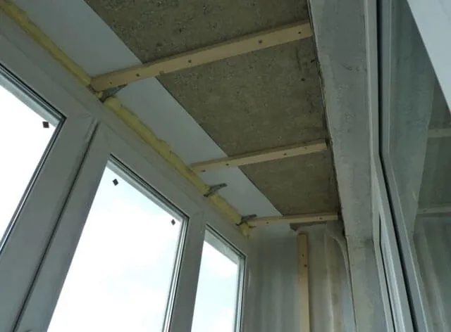 Ремонт потолка на балконе своими руками: качественное утепление
