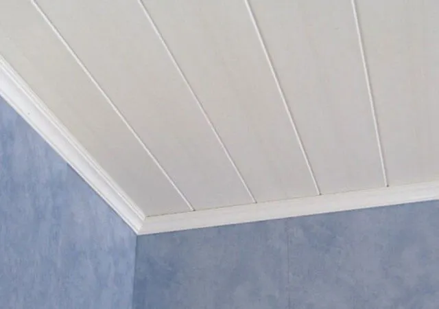 Отделка потолка панелями ПВХ своими руками: как обшить потолок пластиком,  как правильно обшить потолок пластиковыми панелями, как подшить, отделать,  подшивка