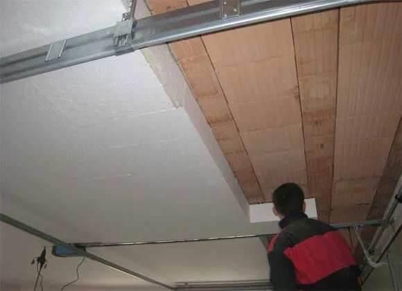 Как сделать утепление потолка изнутри своими руками, какой материал .
